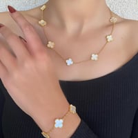 طقم بتصميم مستوحى من فان كليف مؤلف من قطعتين سلسال...