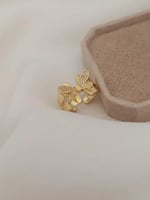 خاتم فراشة مطلي ذهب عيار 14 – تصميم أنيق قابل للتع...