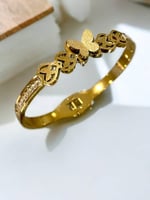 سوار تيتانيوم صلب مع تصميم بشكل فراشة لون ذهبي MB-...