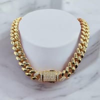 طقم بتصميم مستوحى من موناكو محاكي للذهب مطلي 18k م...