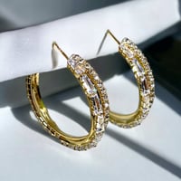 أقراط أذن مرصعة بأحجار الكريستال لون ذهبي ME-005