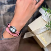 ساعة نسائية جلد ماركة كاتيرا سير وردي إطار فضي