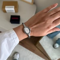 ساعة نسائية ستيل بلون فضي ميناء ابيض