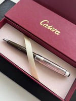 قلم بتصميم كلاسيكي يناسب كل الأوقات