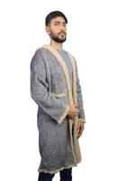 رمادي فاتح
