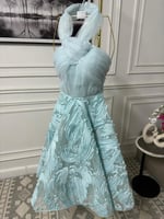 فستان سن محير