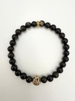 سوار حجر الأوبسيديان (السبج) الكريم الطبيعي.