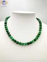 عقد حجر العقيق الزمردي الكريم الطبيعي .