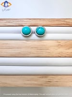 حلق من حجر الفيروز الكريم الطبيعي .