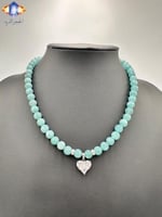 عقد حجر الأكوامارين الكريم الطبيعي .