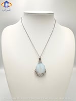 تعليقه حجر الأوبال الطبيعي الكريم.