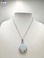 تعليقه حجر الأوبال الطبيعي الكريم.