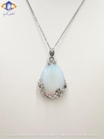 تعليقه حجر الأوبال الطبيعي الكريم.