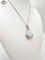 تعليقه حجر الأوبال الطبيعي الكريم.