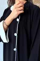 عباية بـ قماش كريب ملكي اسود بطرف ابيض