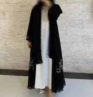 عبايا عمليه صيفيه غير شفافه مناسبه لفصل الصيف