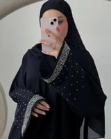 عبايه عمليه بفصوص