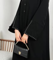 عبايا صيفيه عمليه الأكثر طلباً