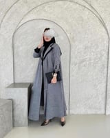 عبايه عمليه ملون