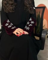 عباية مع مخمل عنابي في الاكام