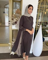 عبايه عمليه ملون