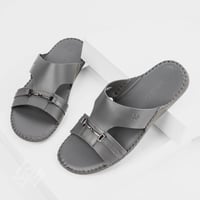 نعال طبي بتصميم مميز من فيكتور كلارك والجلد الرماد...