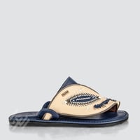 نعال خليجي من الجلد الكحلي والبيج المطرز