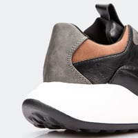 حذاء كاجوال طبي فيكتور كلارك أسود وبني