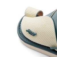 نعال شرقي طبي جلد أخضر وأبيض طبيعي