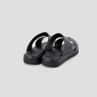 نعال خليجي طبي اسود سادة من فيكتور كلارك