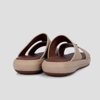 نعال خليجي بيج كاكي من فيكتور كلارك