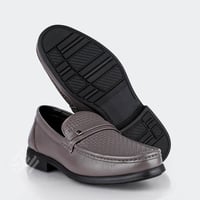 حذاء رسمي رمادي بنقشة مربعات من فيكتور كلارك