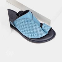 نعال خليجي جلد كحلي وسماوي من ماركو