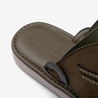 نعال شرقي إيطالي بني طبي