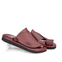 حذاء شرقي مميز جلد خمري طبيعي