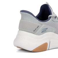 Skechers سليب ان مميز باللون الرمادي