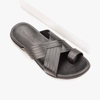 نعل طبي بلون أسود فيكتور كلارك