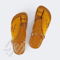 نعال سعودي جلد طبيعي عسلي مطرز