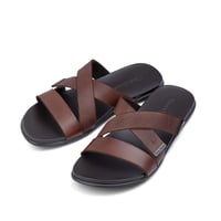 نعال فيكتور كلارك لون بنى