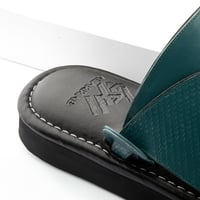 نعال شرقي طبي جلد فيروزي غامق