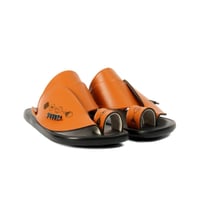 حذاء شرقي طبي جلد مطرز