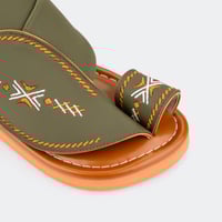 مداس زبيري وطني شرقي زيتي بتطريز فاخر