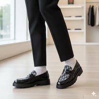 حذاء لوفر أسود جلد لامع بقماش لتهوية القدم