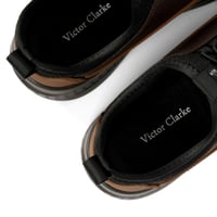 حذاء كاجوال كلاسيكي طبي من ماركة فيكتور كلارك - كا...