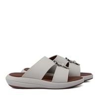 نعال خليجي جلد بيج وأرضية بنية طبية