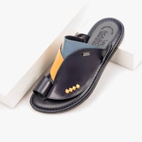 نعال شرقي صناعة ايطالية جلد كحلي، بيج، سماوي