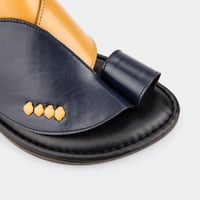 أحذية رجالية جلد فاخر كحلي وأصفر