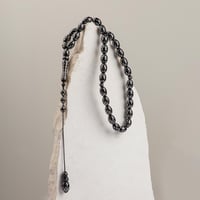 سبحه عالية الجودة باللون الأسود المطرز بالفضي