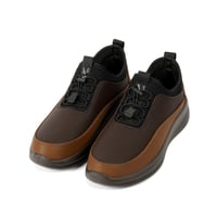 حذاء كاجوال كلاسيكي طبي من ماركة فيكتور كلارك - كا...