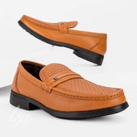 حذاء رسمي كلاسيكي طبي من ماركة فيكتور كلارك عسلي ب...